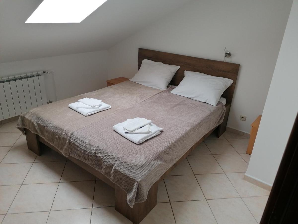 Apartmani Stille Karlobag Luaran gambar